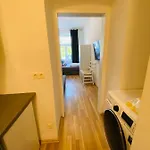 Niceapartmenthollergasse 1A