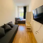 Niceapartmenthollergasse 1A